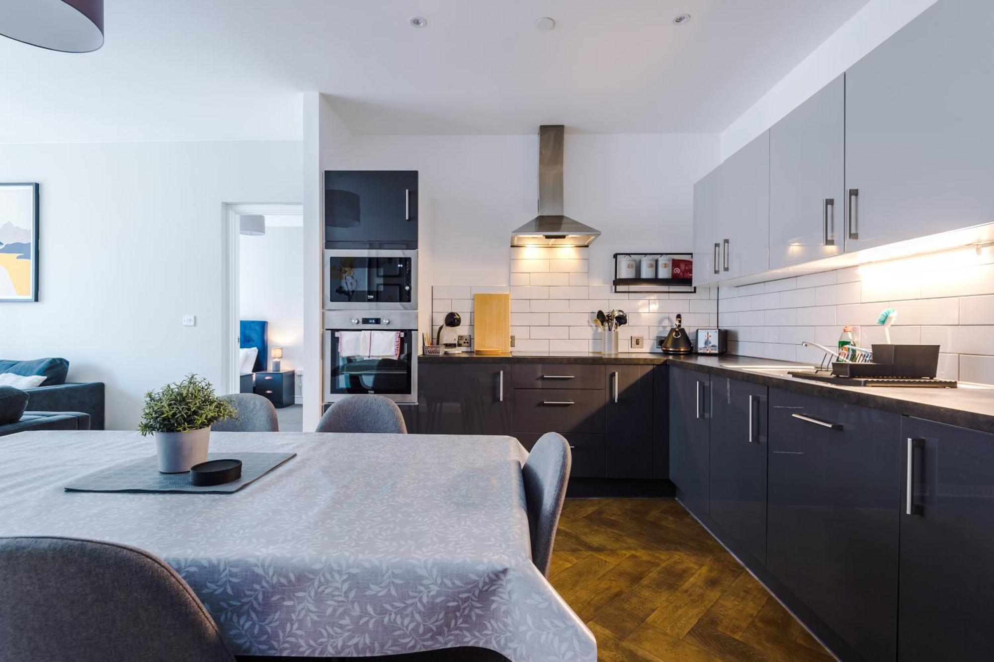 Hilltop Serviced Apartments - Ancoats Manchester Exteriör bild