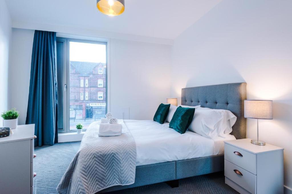 Hilltop Serviced Apartments - Ancoats Manchester Exteriör bild